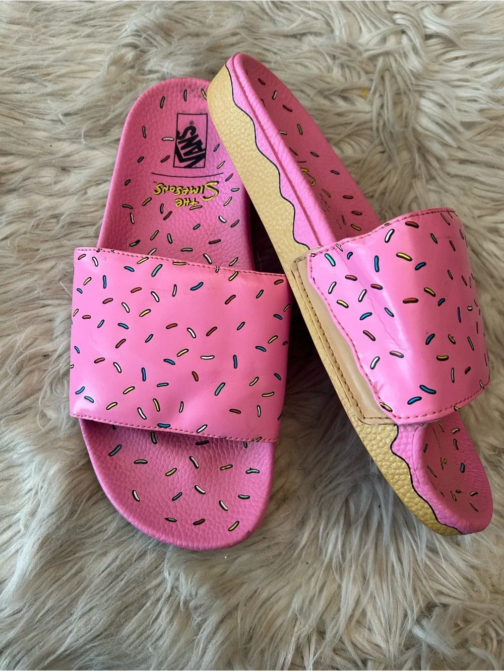 VANS x SIMPSONS Limited Edition ‘D'ohnut’ Slides Pink *RARE*